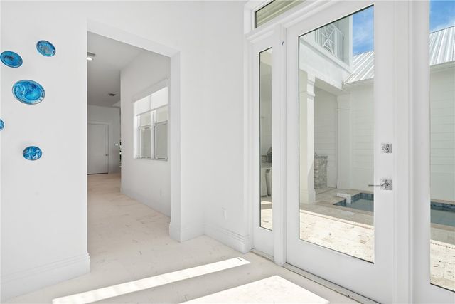 20 Strand Drive, Vero Beach, FL 32963