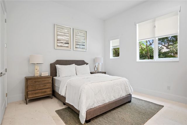 20 Strand Drive, Vero Beach, FL 32963