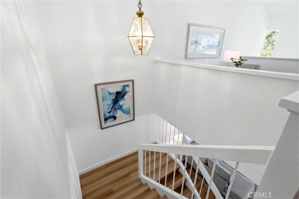 Image 20 of property listing at 18130 Andrea Circle N 4, Northridge, CA 91325