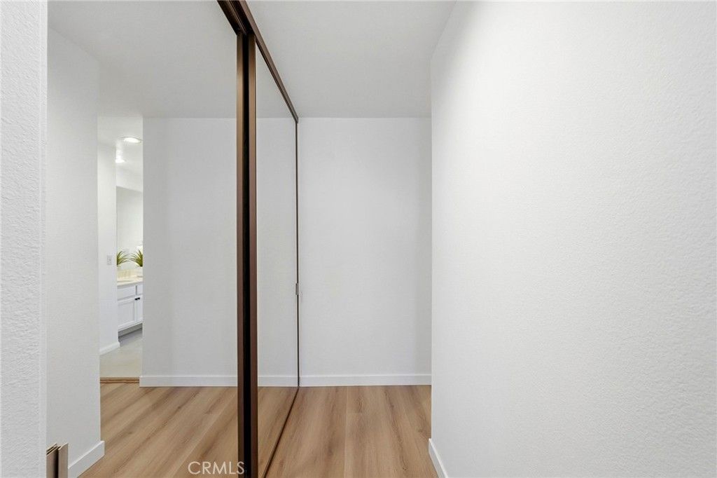 Image 28 of property listing at 18130 Andrea Circle N 4, Northridge, CA 91325