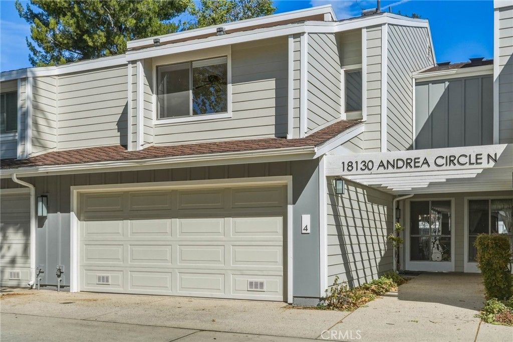 Image 3 of property listing at 18130 Andrea Circle N 4, Northridge, CA 91325