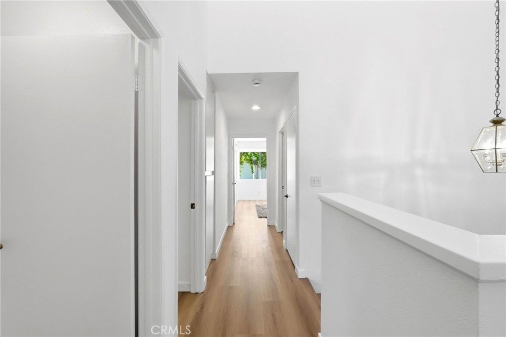 Image 36 of property listing at 18130 Andrea Circle N 4, Northridge, CA 91325