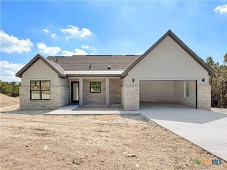 508 Sendera Valley Drive, Canyon Lake, TX 78133