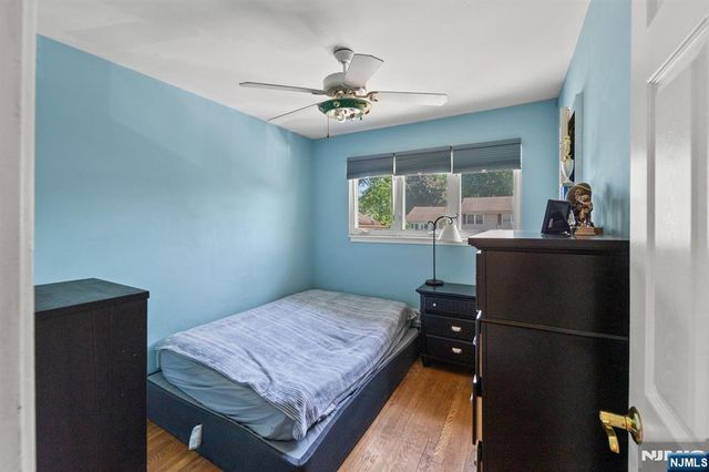 6 Juniper Street, Dumont, NJ 07628