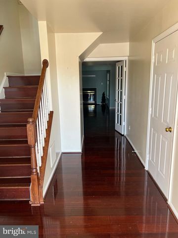 2511 JAMES MAURY DR, Herndon, VA 20171