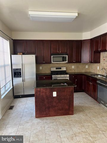 2511 JAMES MAURY DR, Herndon, VA 20171