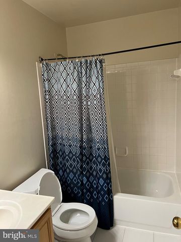 2511 JAMES MAURY DR, Herndon, VA 20171