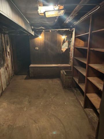 2469 E 74th Street, Chicago, IL 60649