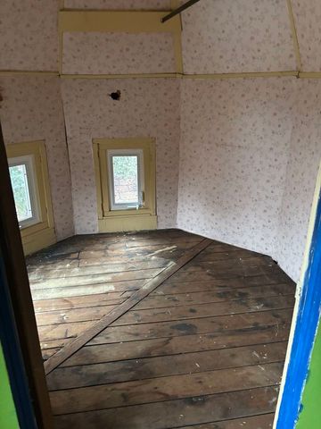 2469 E 74th Street, Chicago, IL 60649