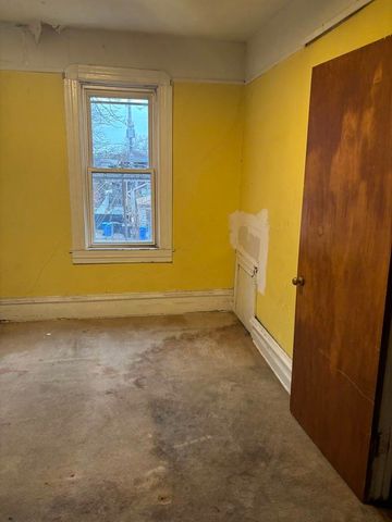 2469 E 74th Street, Chicago, IL 60649