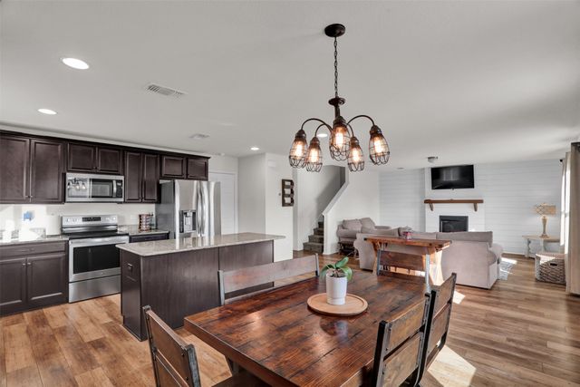 1340 Waggoner Drive, Aubrey, TX 76227