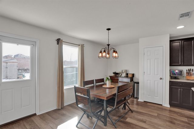 1340 Waggoner Drive, Aubrey, TX 76227