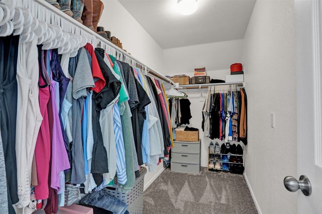 1340 Waggoner Drive, Aubrey, TX 76227