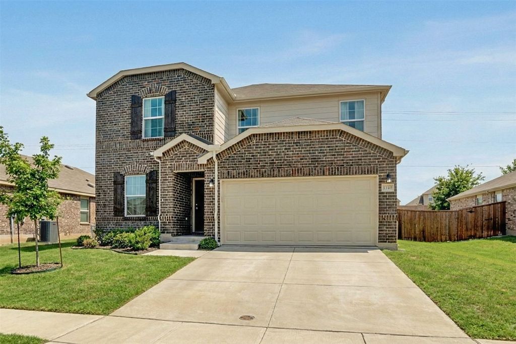 1340 Waggoner Drive, Aubrey, TX 76227