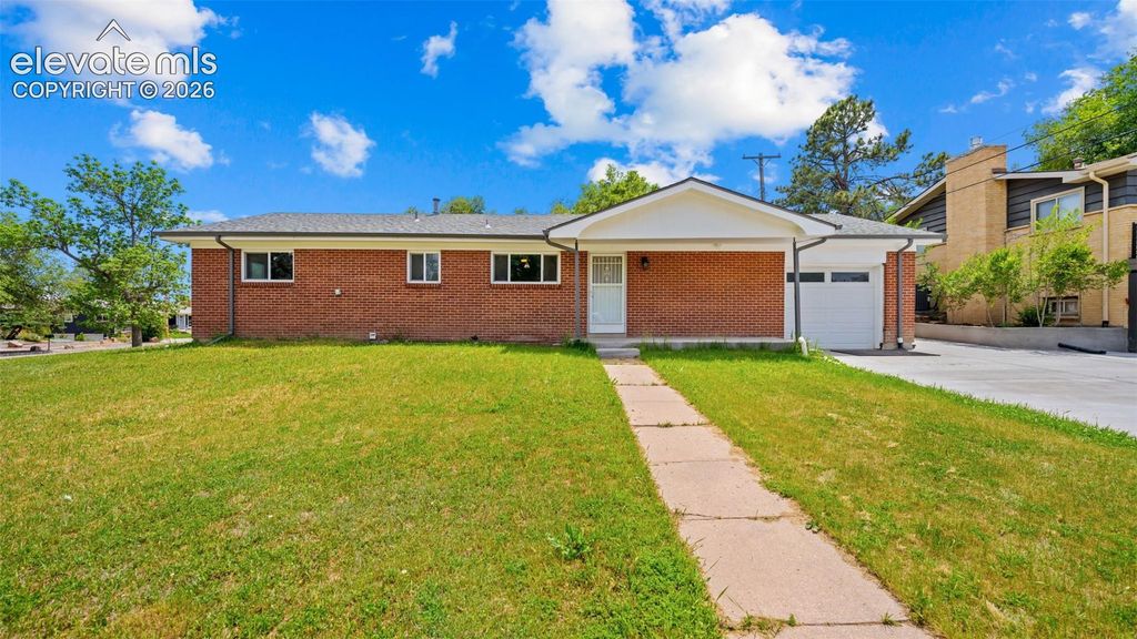 1001 Parkview Boulevard, Colorado Springs, CO 80905 — exterior