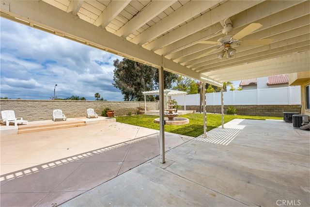 833 W Orange Heights, Corona, CA 92882