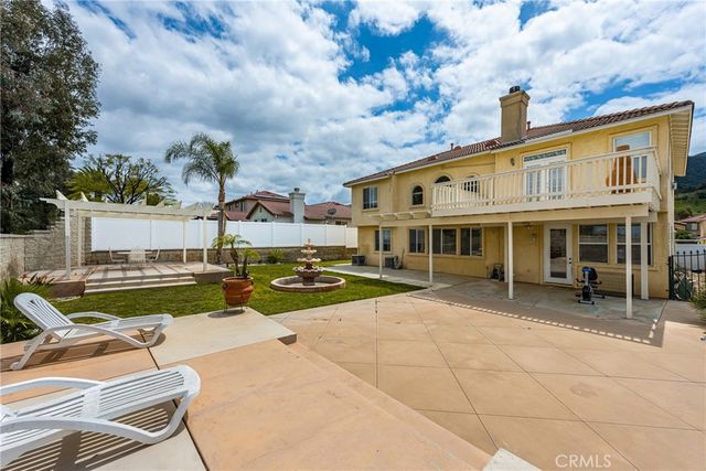 833 W Orange Heights, Corona, CA 92882