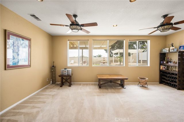 833 W Orange Heights, Corona, CA 92882