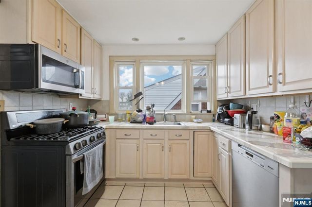 5 Cedar Street, North Arlington, NJ 07031