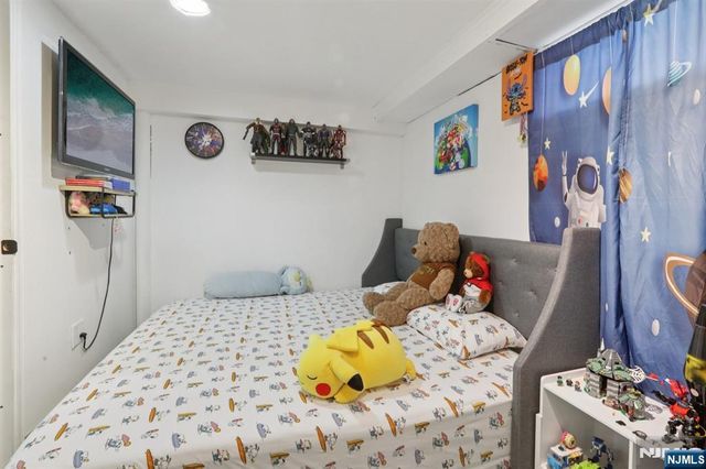 5 Cedar Street, North Arlington, NJ 07031