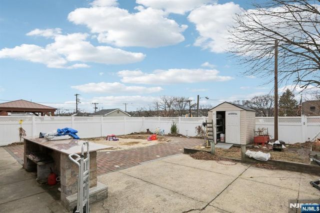 5 Cedar Street, North Arlington, NJ 07031