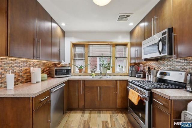 5 Cedar Street, North Arlington, NJ 07031