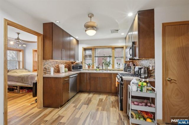 5 Cedar Street, North Arlington, NJ 07031