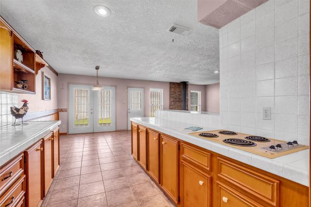 32134 Robin Lane, Waller, TX 77484