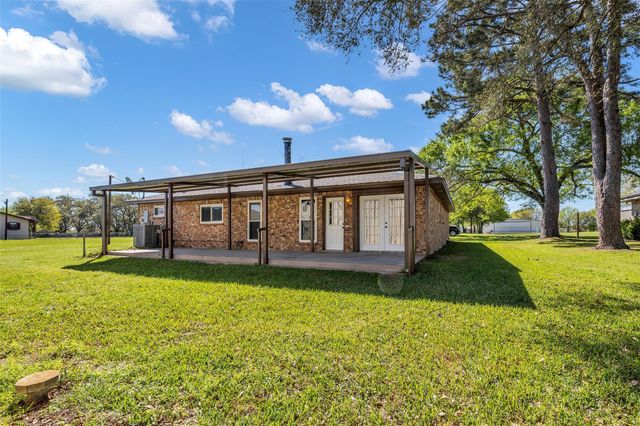 32134 Robin Lane, Waller, TX 77484