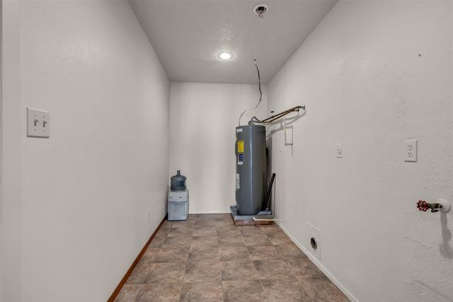 32134 Robin Lane, Waller, TX 77484