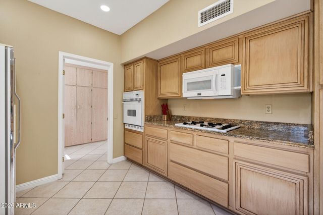 14929 W ANTELOPE Drive, Sun City West, AZ 85375