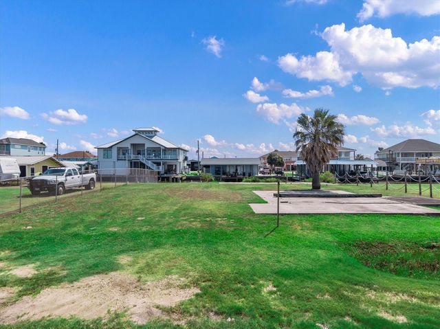 1295 N Crystal Beach Road, Crystal Beach, TX 77650