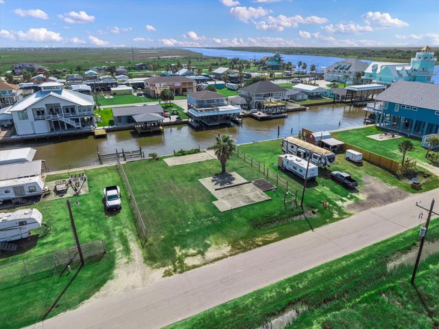 1295 N Crystal Beach Road, Crystal Beach, TX 77650