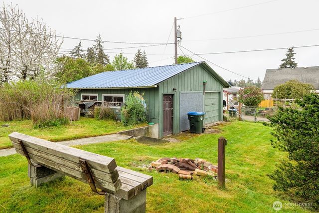 1111 W 15th Street, Port Angeles, WA 98363