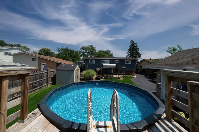 16450 67th Court, Tinley Park, IL 60477