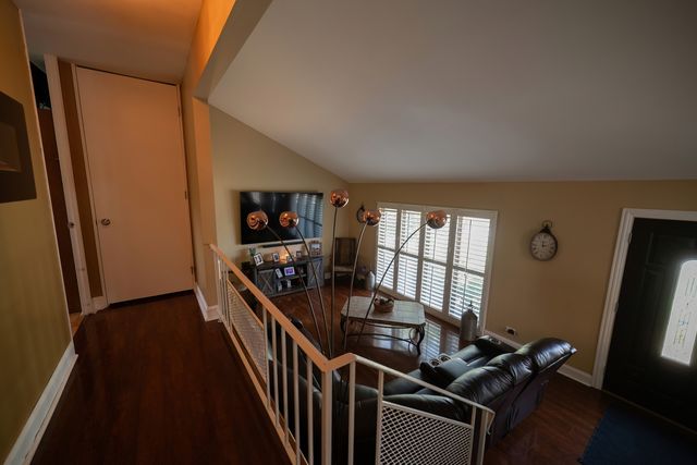 16450 67th Court, Tinley Park, IL 60477