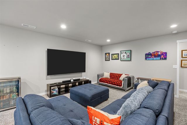 850 Aiden Street, Iowa City, IA 52245