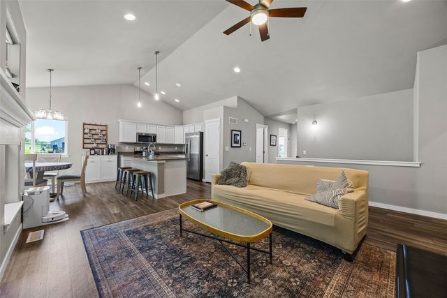 850 Aiden Street, Iowa City, IA 52245