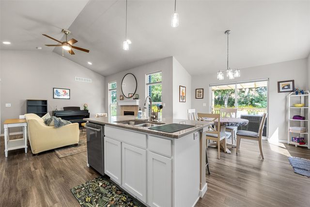 850 Aiden Street, Iowa City, IA 52245