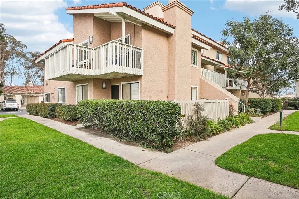 19052 Oceanport Lane 5, Huntington Beach, CA 92648