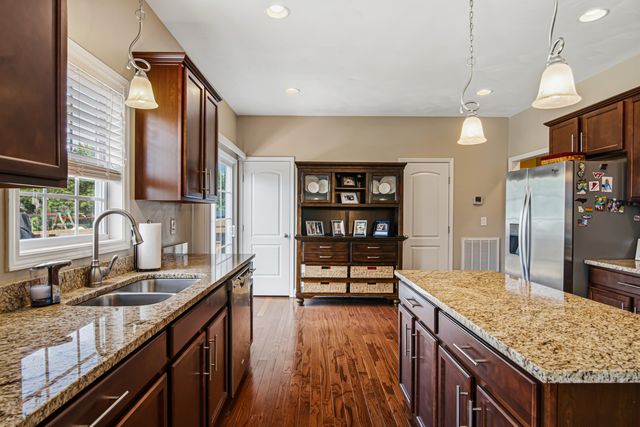 1283 North Mill RD, Salem, VA 24153