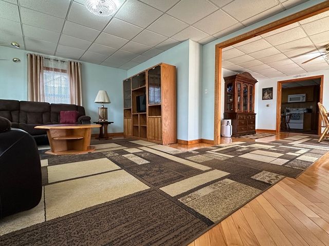 133 Hampden Street, West Springfield, MA 01089