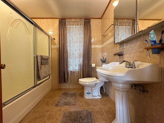 133 Hampden Street, West Springfield, MA 01089