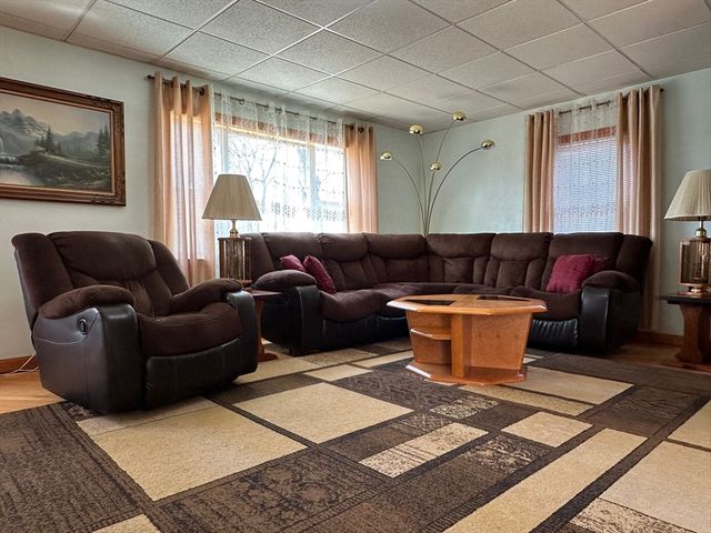 133 Hampden Street, West Springfield, MA 01089