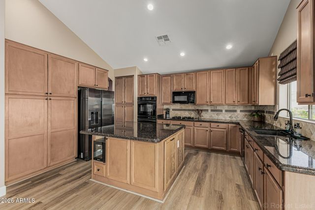 2540 E HAZELTINE Way, Chandler, AZ 85249