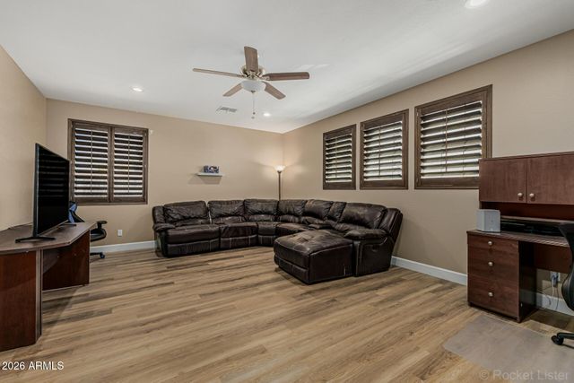 2540 E HAZELTINE Way, Chandler, AZ 85249