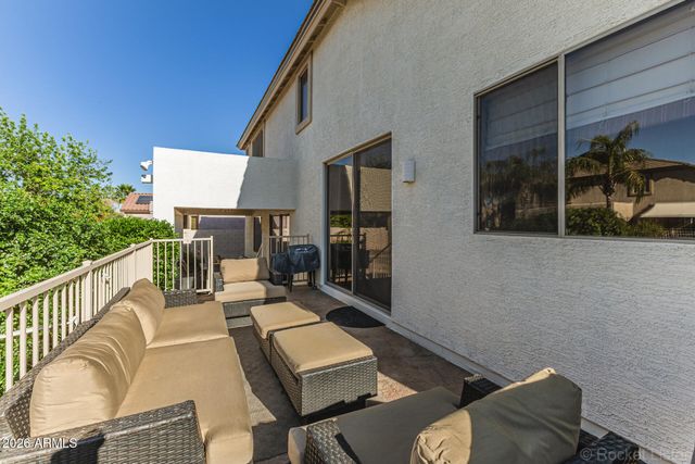 2540 E HAZELTINE Way, Chandler, AZ 85249