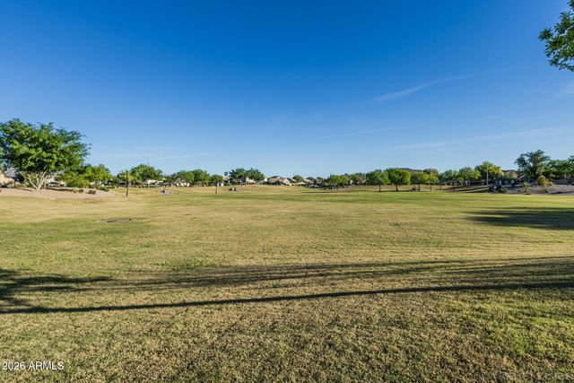 2540 E HAZELTINE Way, Chandler, AZ 85249