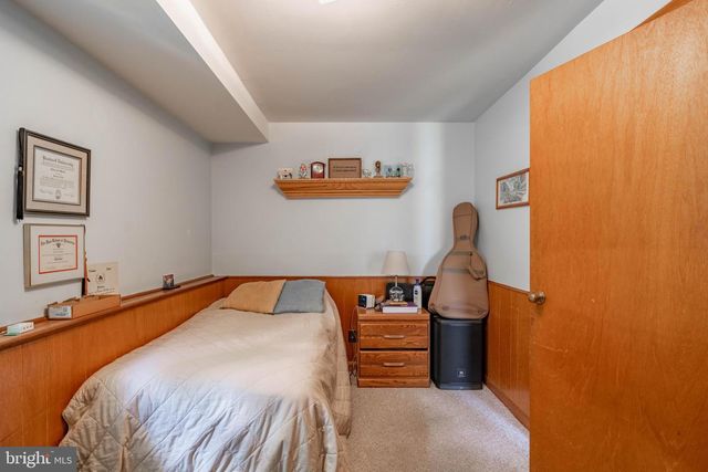108 BRENTWOOD DR, Mount Laurel, NJ 08054