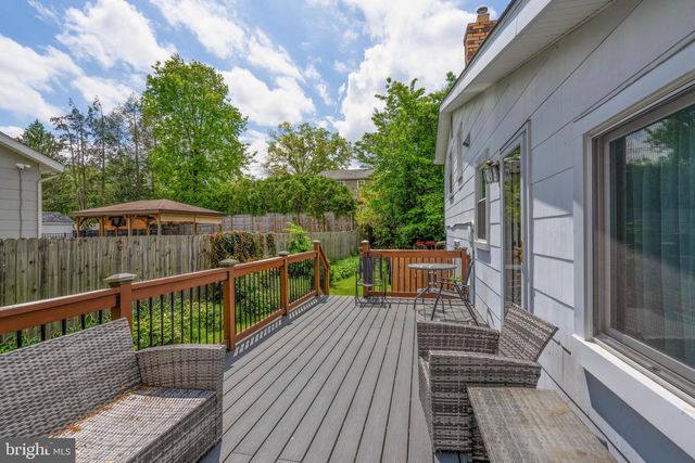 108 BRENTWOOD DR, Mount Laurel, NJ 08054